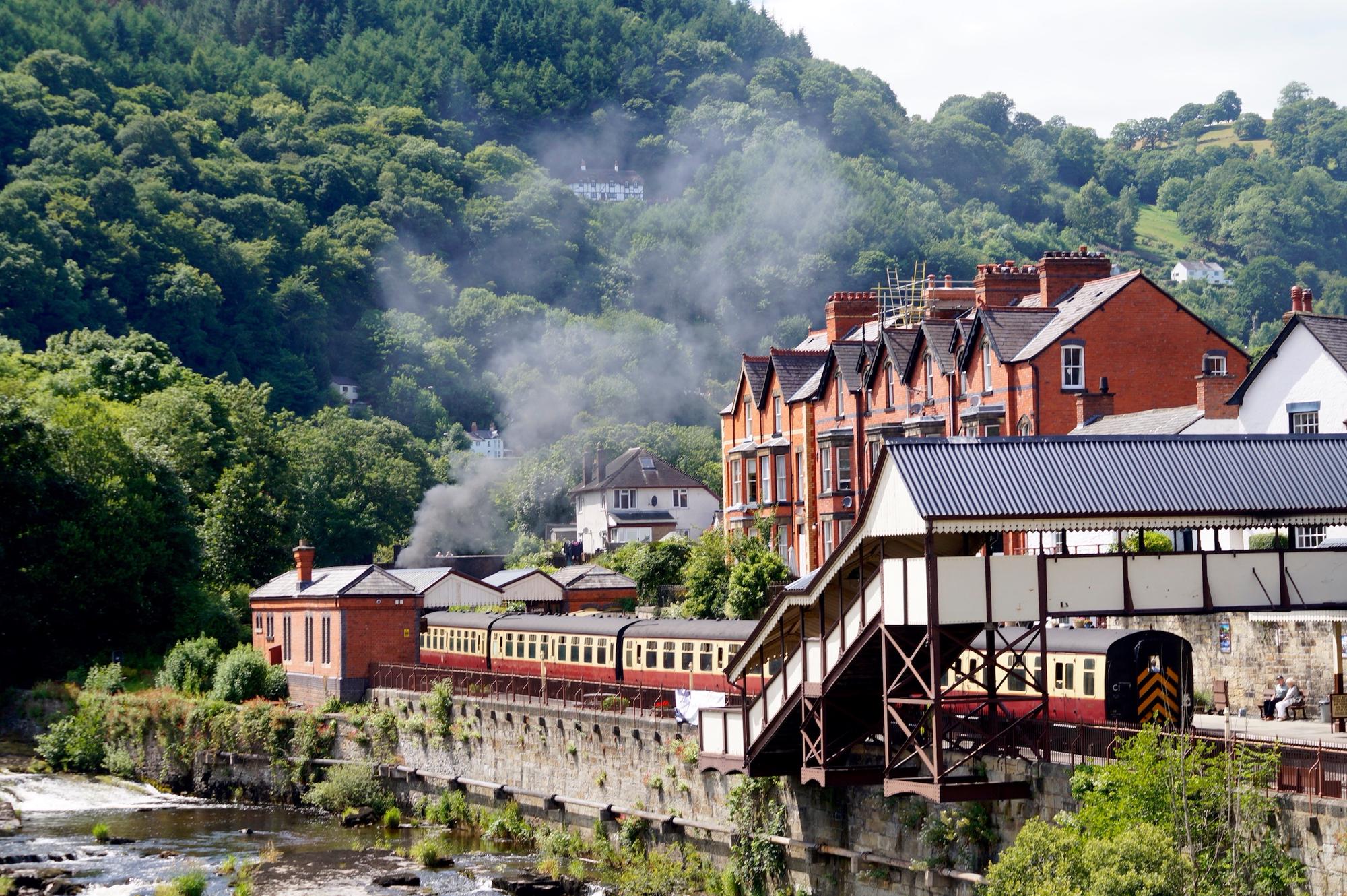 Campsites in Denbighshire | Denbighshire Camping Holidays