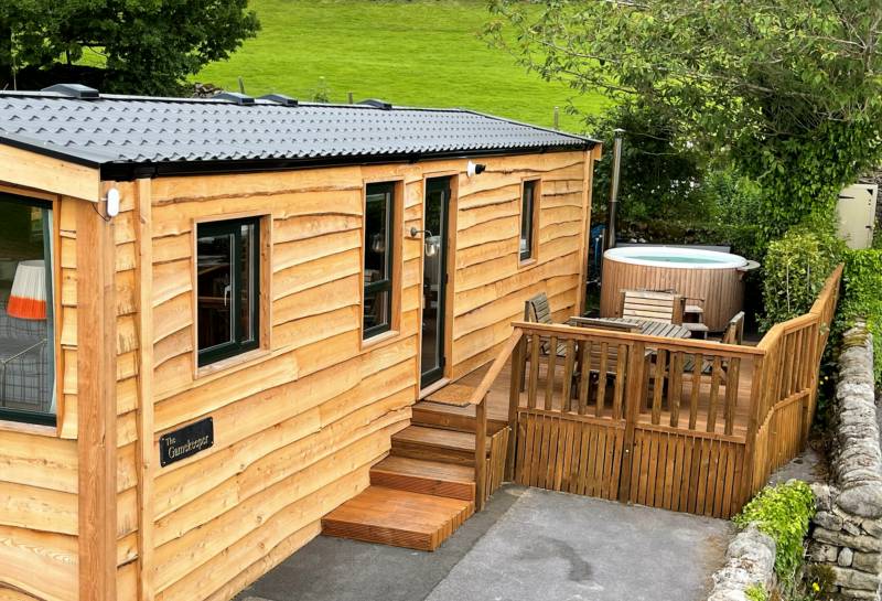 The Fisherman - Luxury Timber Lodge