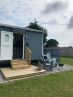 Little Bo Peeps Shepherdess' Hut (Sleeps 2)