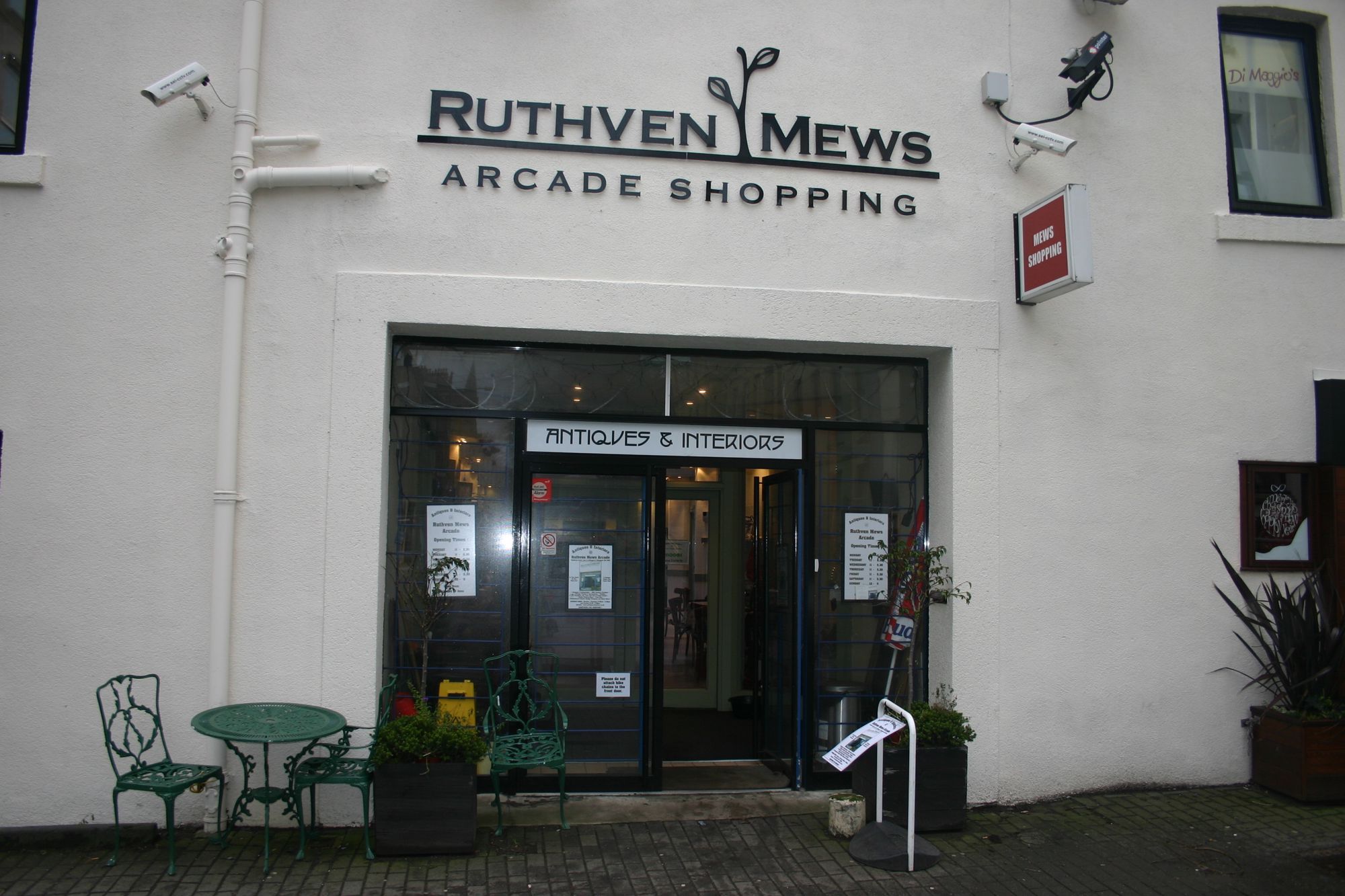 Ruthven Mews