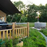 Buzzard Safari Lodge