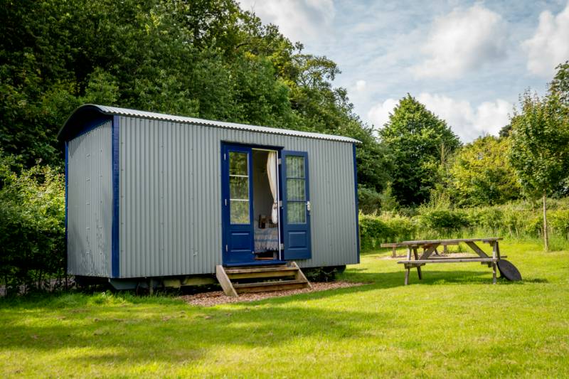 'Lola' Shepherds hut