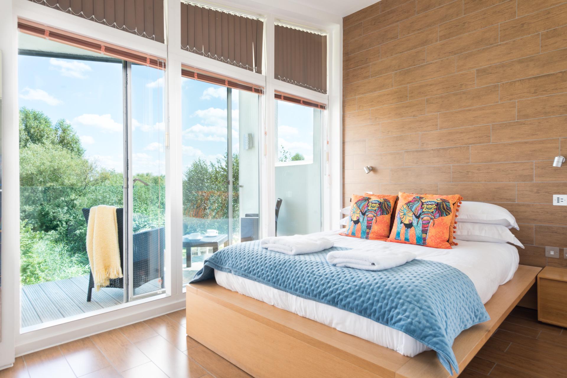 Self-Catering in Cirencester holidays at Cool Places
