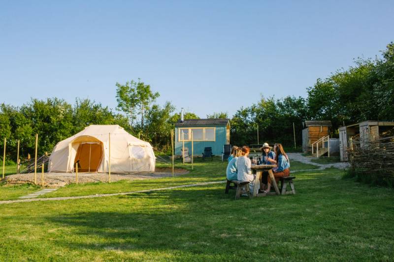 Cowpots Wild Spa Camping