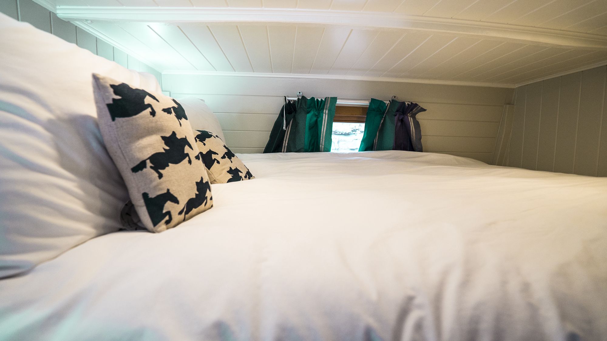 Quirky Glamping – Unique Stays & Unusual Accommodation – Glampingly