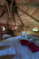 "Cerf" Deer Tree House