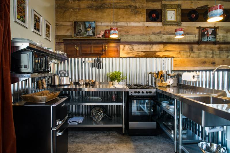 Ty Nodyn (price above includes 2 guests)