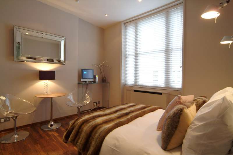 The Square Townhouse 4 New Steine, Brighton, East Sussex BN2 1PB