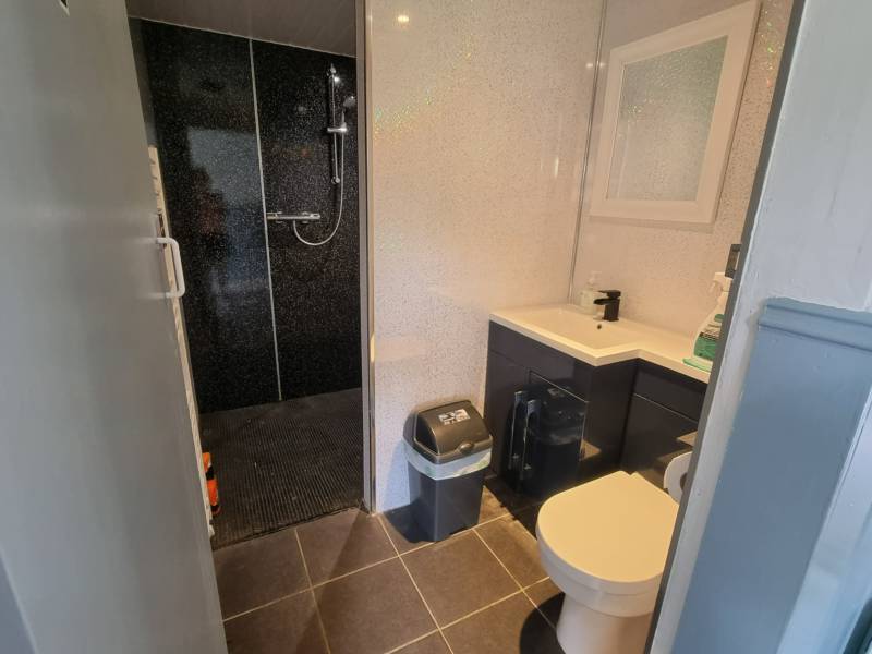 Shepherds Hut with hot tub