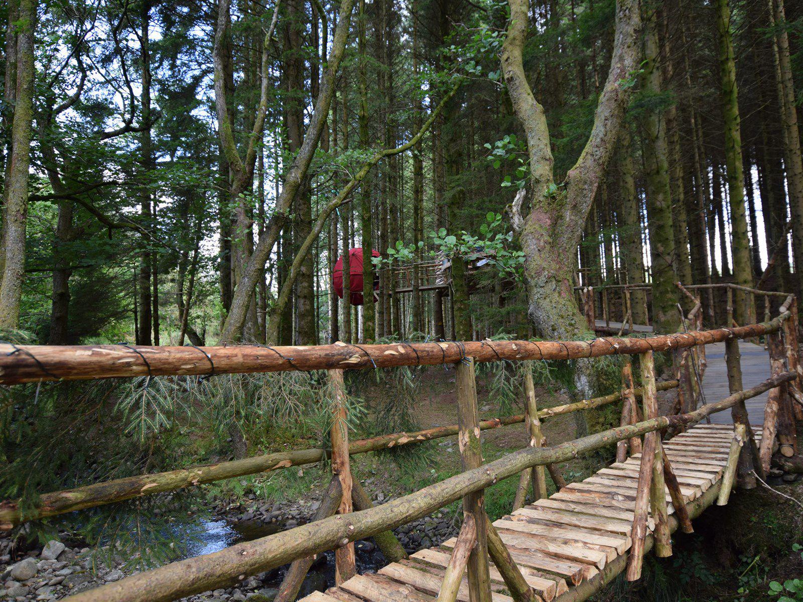 Glamping in Builth Wells holidays at Glampingly