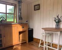 Shepherd's Hut 10 minutes' from the Jurassic Coast