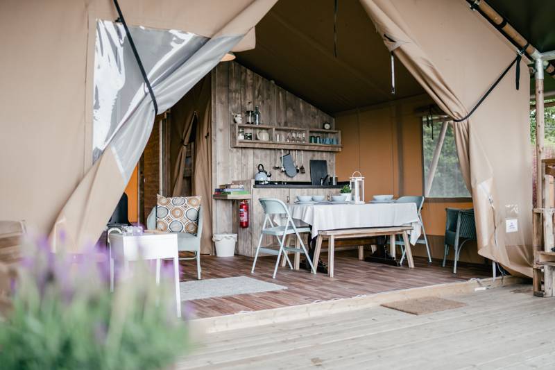Family-friendly safari tent 