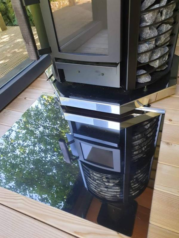 Crinkly Cabin with Sauna and Hot Tub