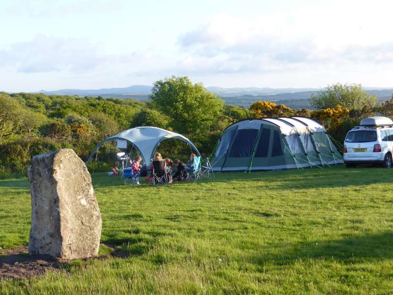 Camping for 1-6 people in tents/campervans