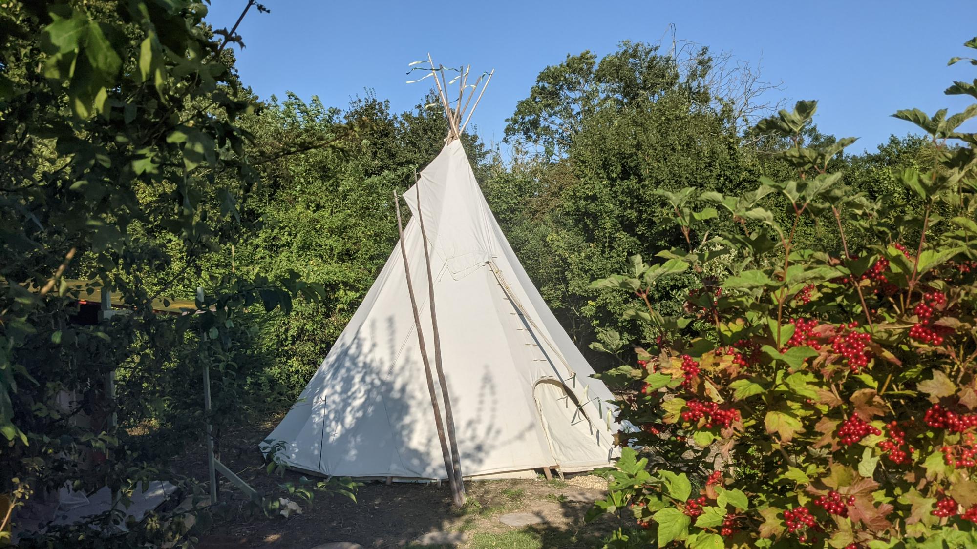 Glamping in Tipi – Cool Camping