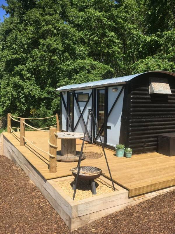 Ronnie - converted Railway Carriage