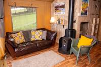 Family-friendly safari tent 