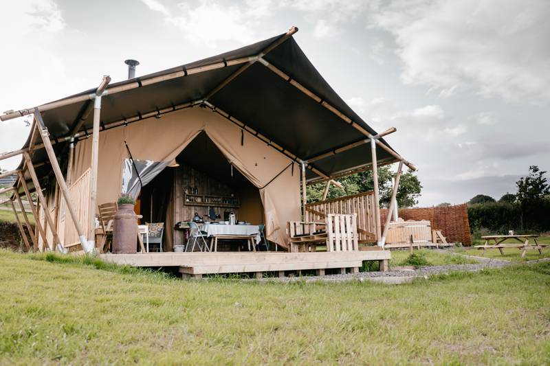 Family-friendly safari tent 