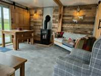 Crinkly Cabin with Sauna and Hot Tub