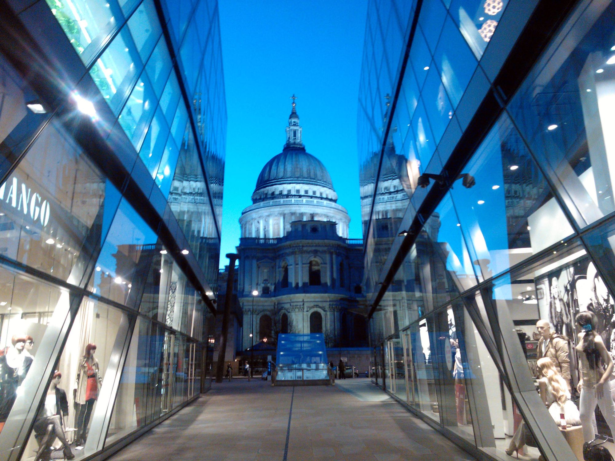 Hotels, B&Bs & Self-Catering in the City of London & Clerkenwell - Cool Places to Stay in the UK