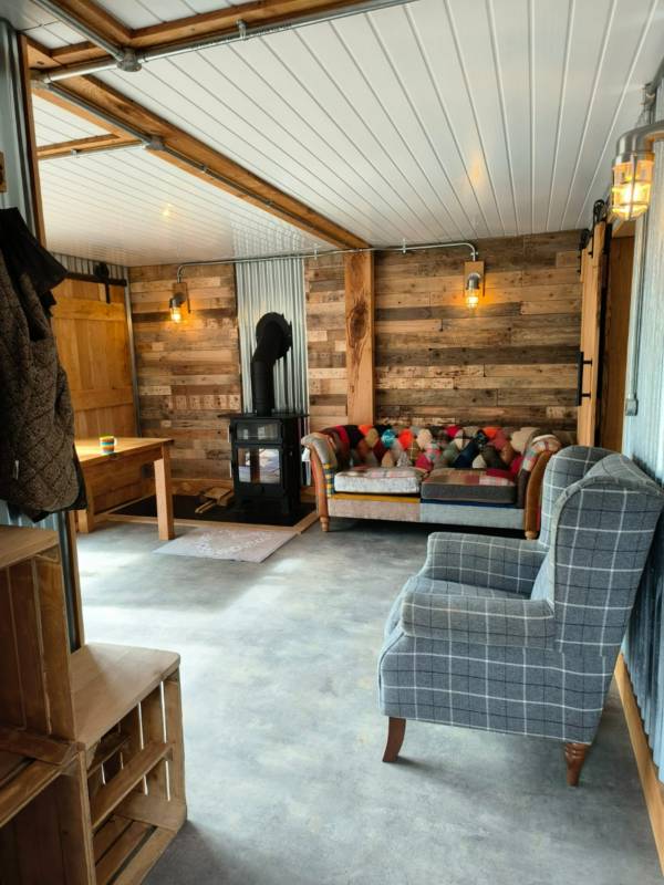 Crinkly Cabin with Sauna and Hot Tub