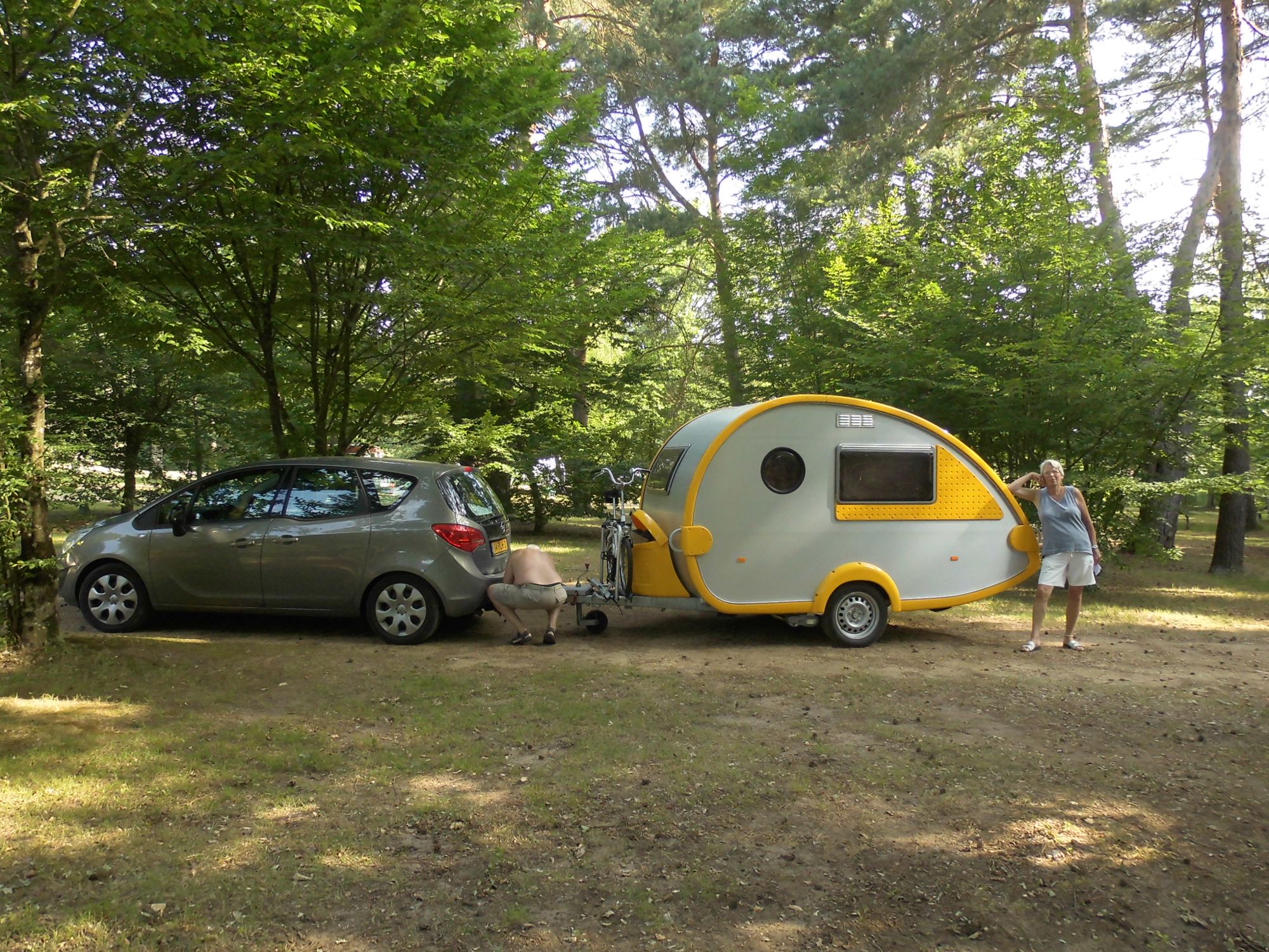 100m2 electric grass pitch 16 at Camping Champ de la Chapelle Cool