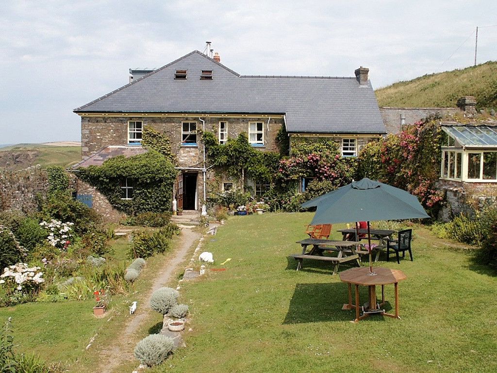 Hotels in Pembrokeshire holidays at Cool Places