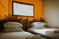 Bumble-Bee Lodge Safari Tent