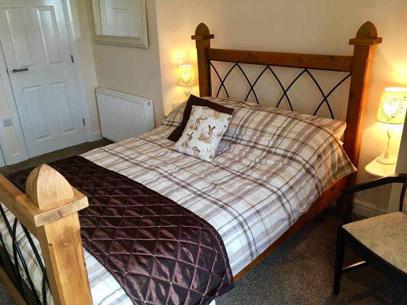 Twin/Double en-suite room