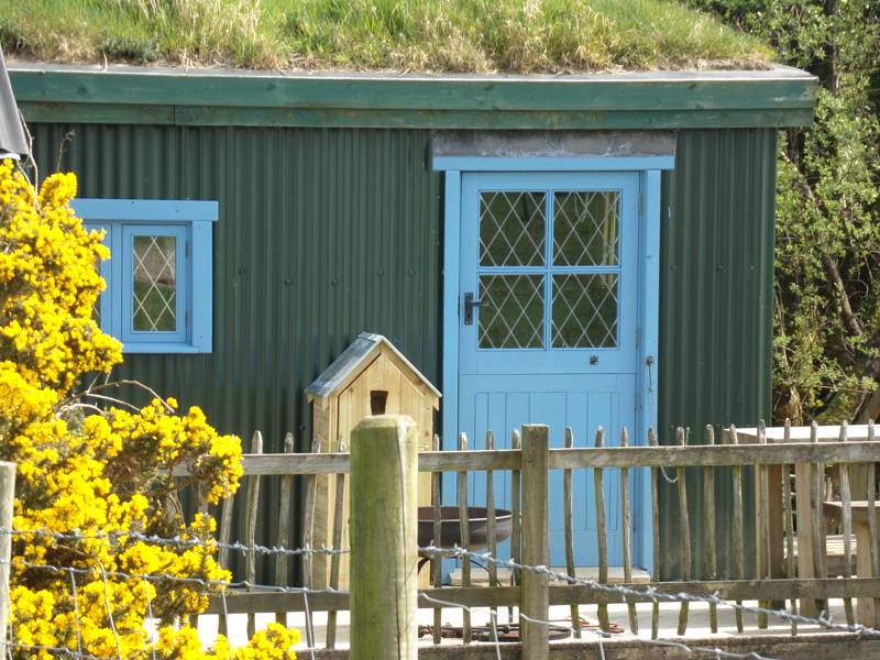 The Drovers Hut and hot tub
