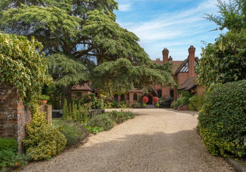 Careys Manor Hotel