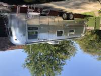 Airstream Caravan & Cabin
