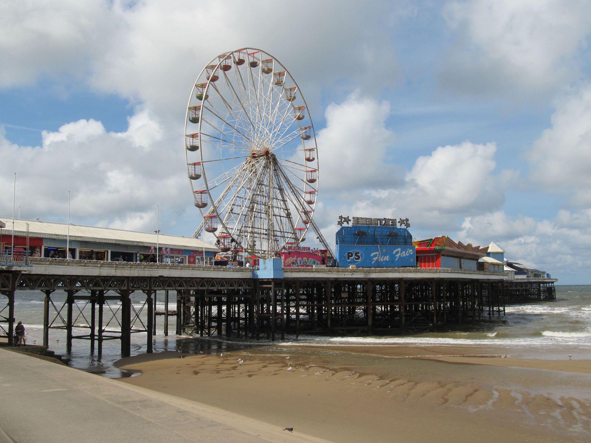 Hotels, B&Bs & Self-Catering in Blackpool - Cool Places to Stay in the UK