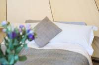 Bell Tent - Naine