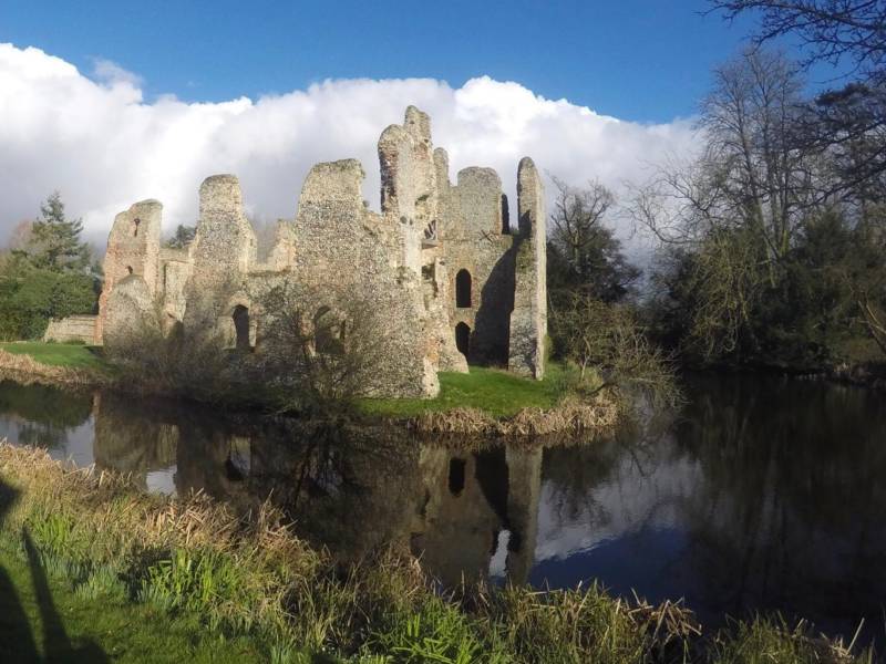 Mettingham Castle House