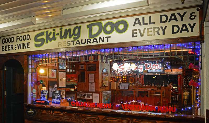 Ski-ing Doo Restaurant  