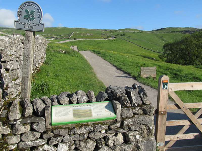 Yorkshire Dales Holidays – Accommodation and Places to Stay in Yorkshire Dales I Cool Places