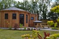 The Ember Room Roundhouse (Pet friendly)