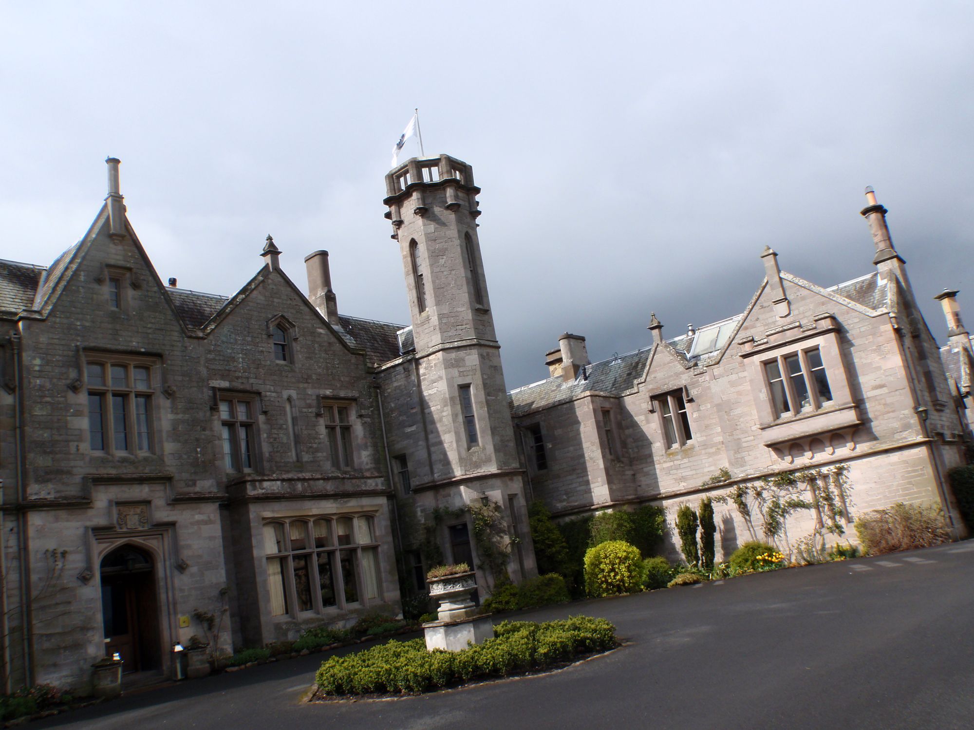 Hotels in Kelso holidays at Cool Places