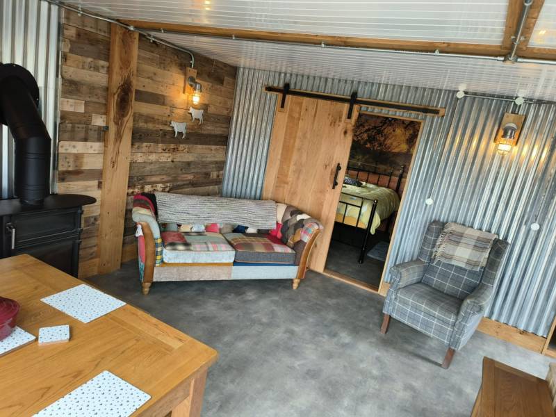 Crinkly Cabin with Sauna and Hot Tub