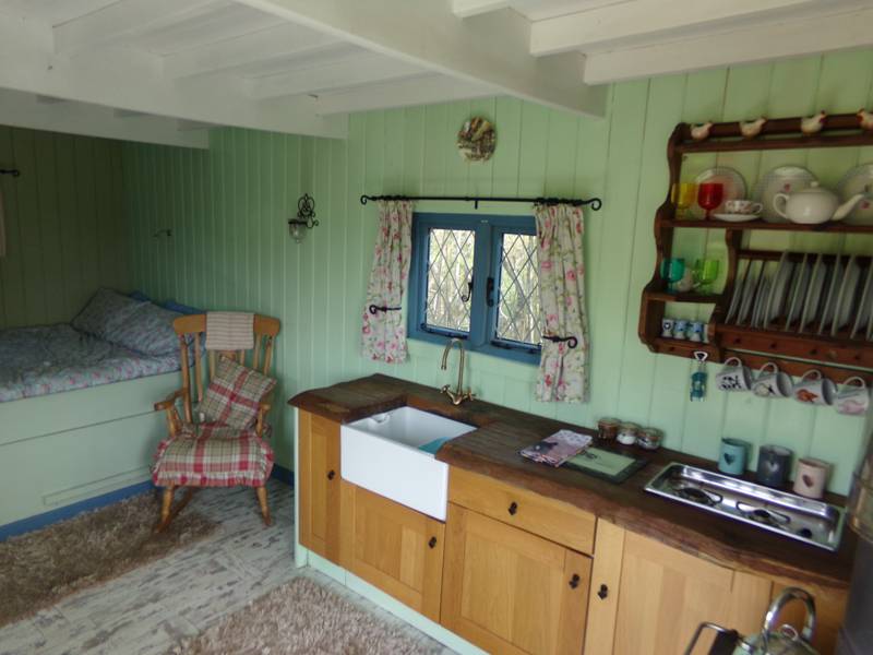 The Drovers Hut and hot tub