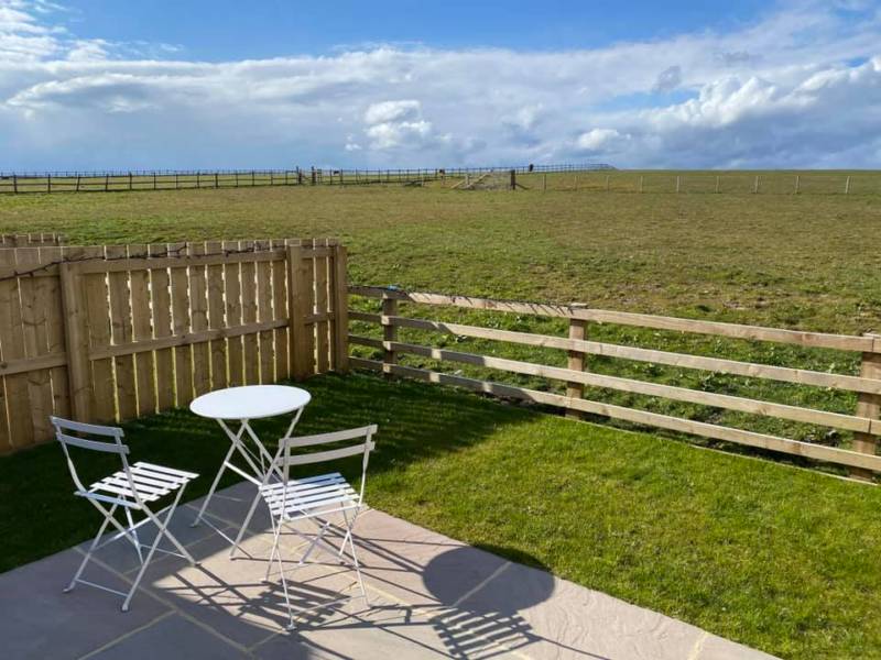 ROBIN - with optional hot tub