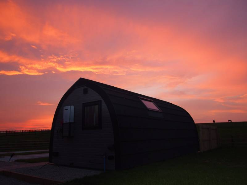 ROBIN - with optional hot tub