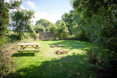 Railway 3 - Wild Camping - Private Pitch