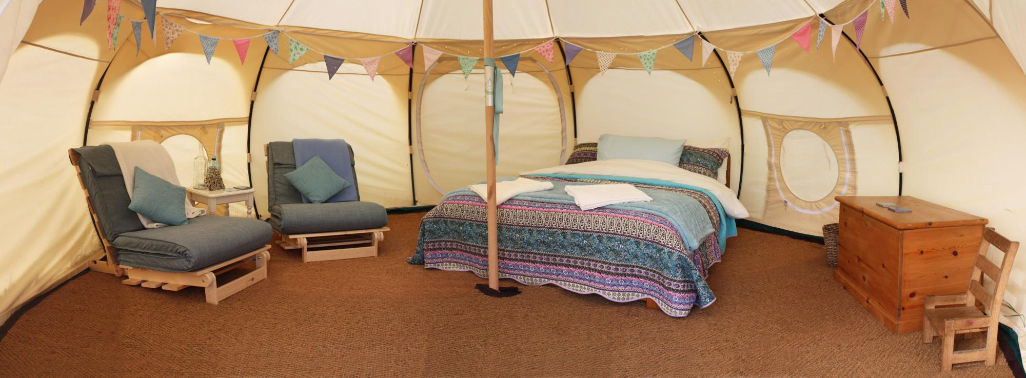 Willow Glamping tent. 2 at Cotswold Meadow Camping Cool Camping (22398)