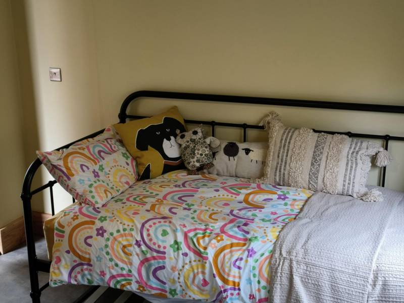 Crinkly Cabin with Sauna and Hot Tub