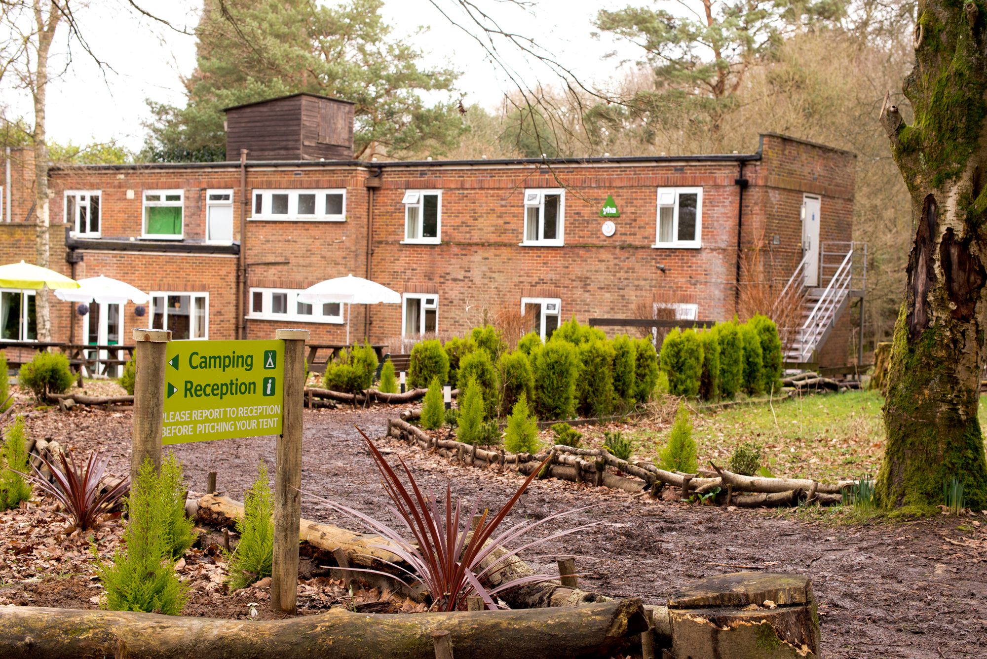 Hostels in Leith Hill holidays at Cool Places