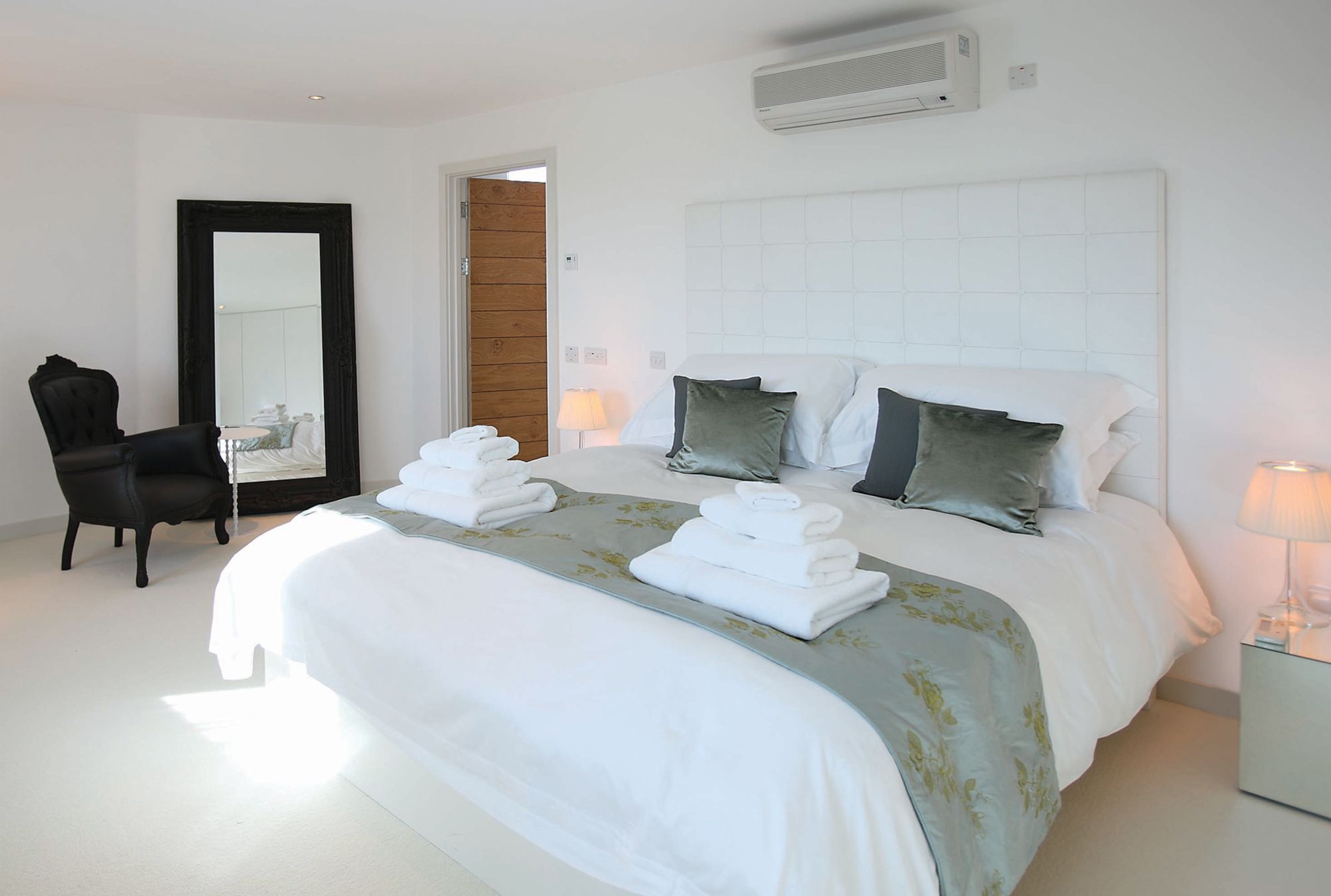 Hotels in Polzeath holidays at Cool Places
