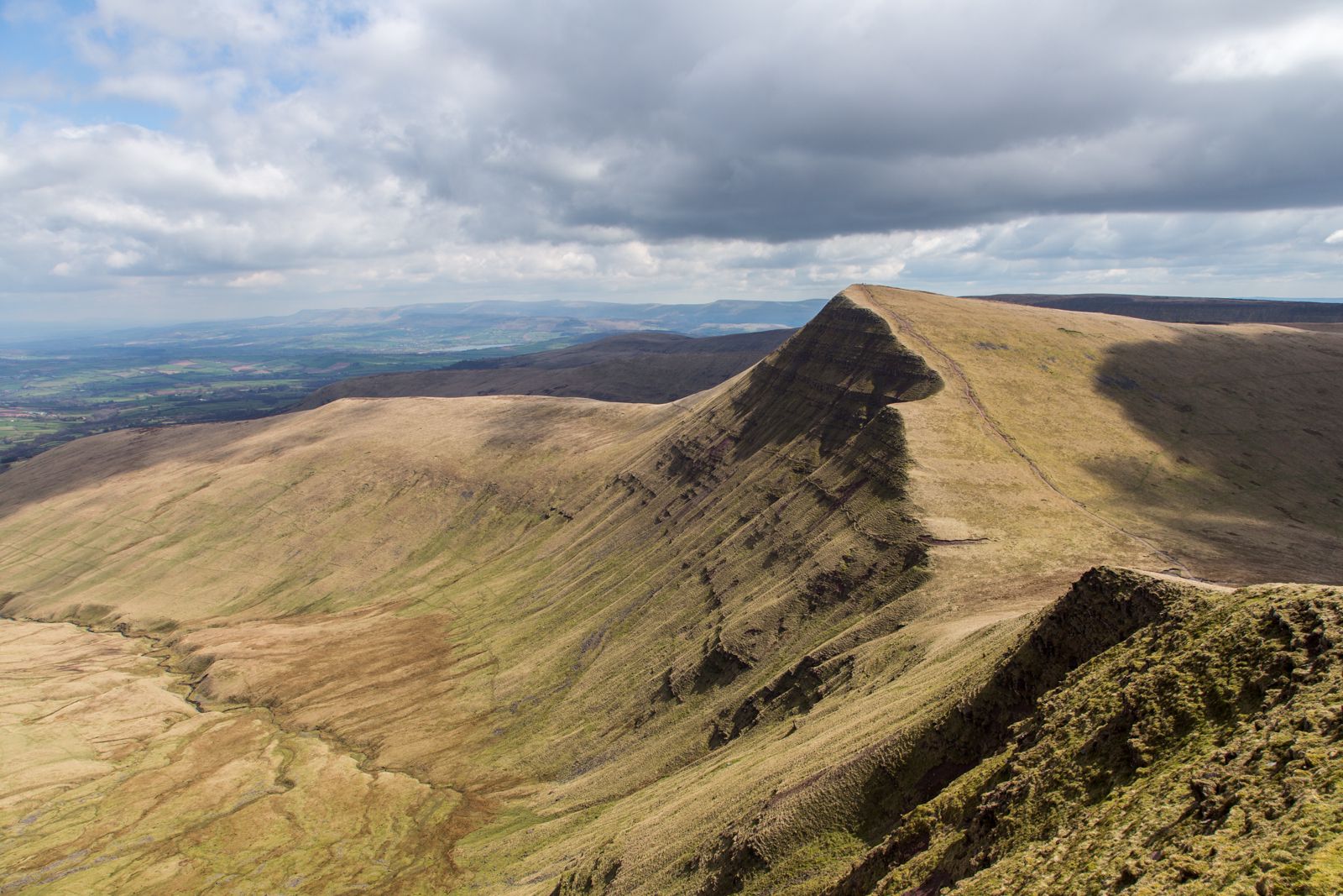 Hotels, Cottages, B&Bs & Glamping in the Brecon Beacons - Cool Places to Stay in the UK