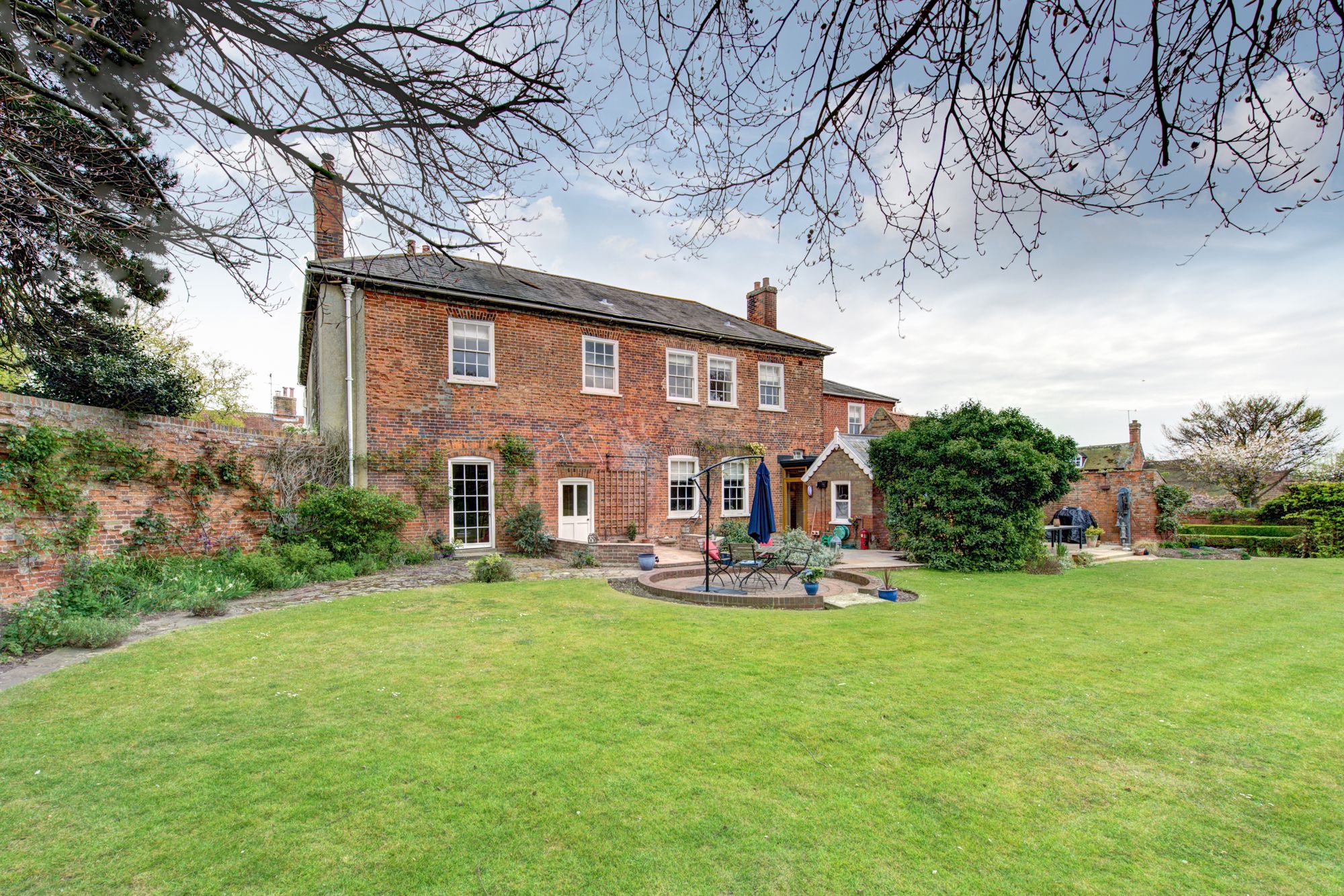 Self-Catering in Woodbridge holidays at Cool Places